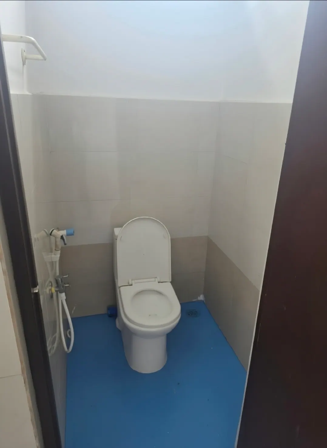 Indian and Western Toilets at Ram Vishranti Dhama